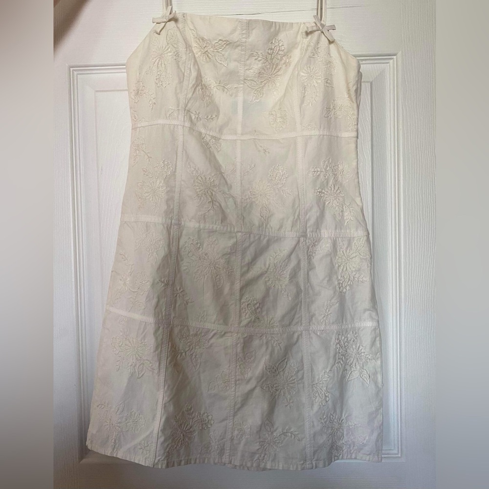 Brand new/never used. It wasn’t the right size for me.